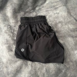 Black lululemon hotty hot shorts low rise